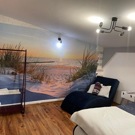 Apartament Przy Ulicy Zaruskiego Blisko Plazy Ustka Exteriör bild