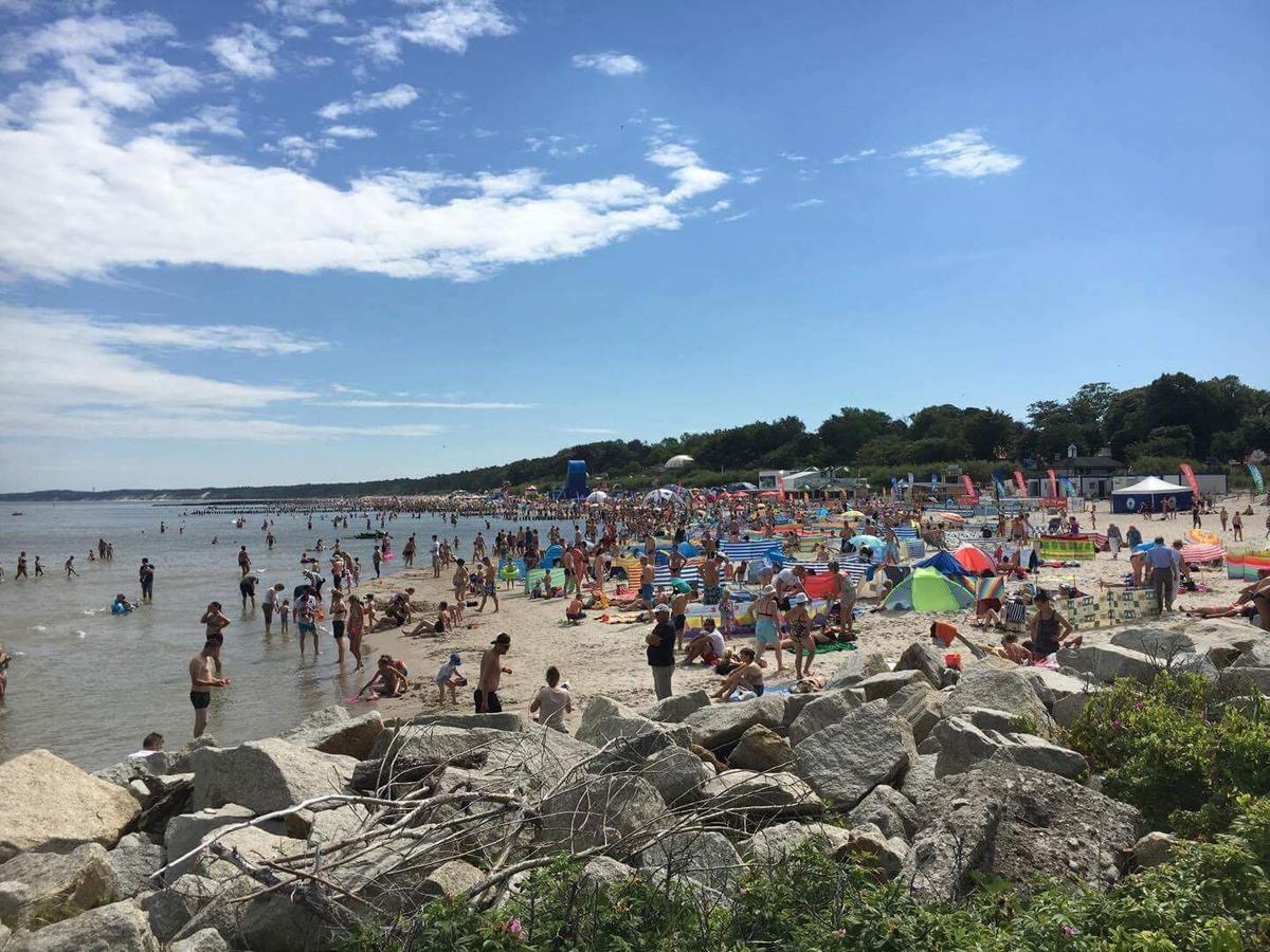 Apartament Przy Ulicy Zaruskiego Blisko Plazy Ustka Exteriör bild